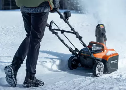 HUSQVARNA ST 143i Akkukäyttöinen lumilin - Husqvarna lumilingot - 9707890-01KIT - 2